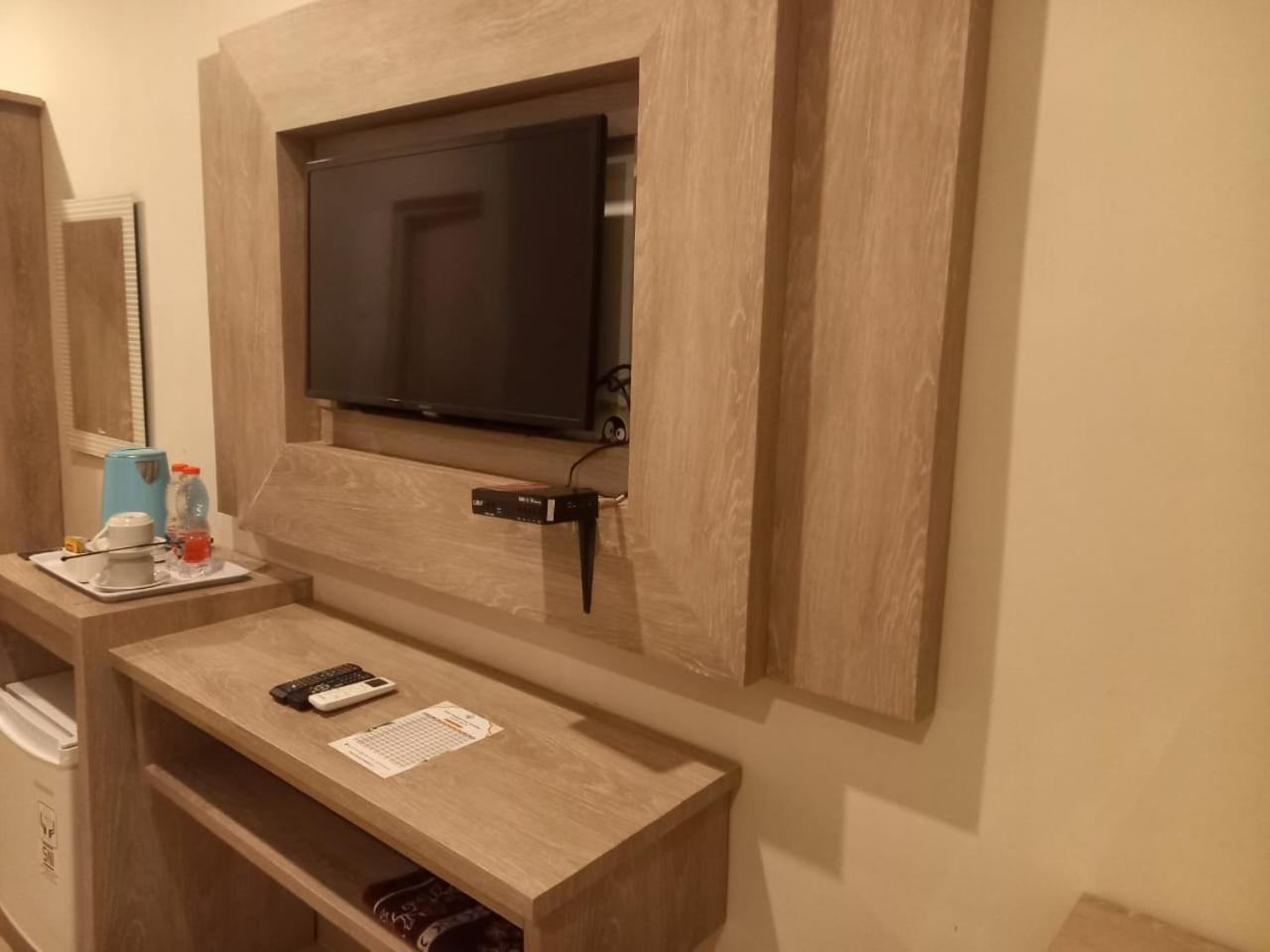Urbanview Hotel Dedy Jaya Brebes Zewnętrze zdjęcie