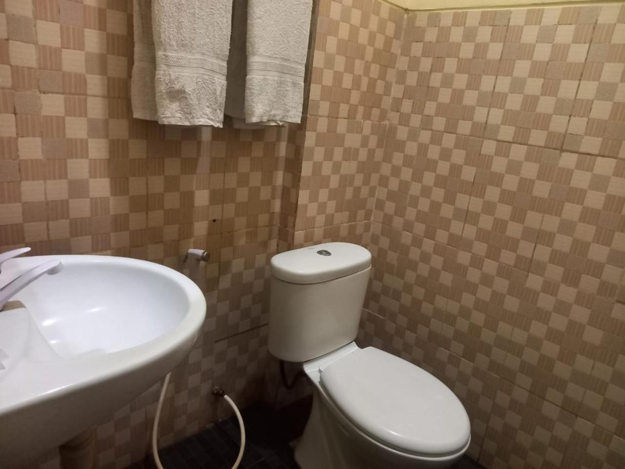 Urbanview Hotel Dedy Jaya Brebes Zewnętrze zdjęcie